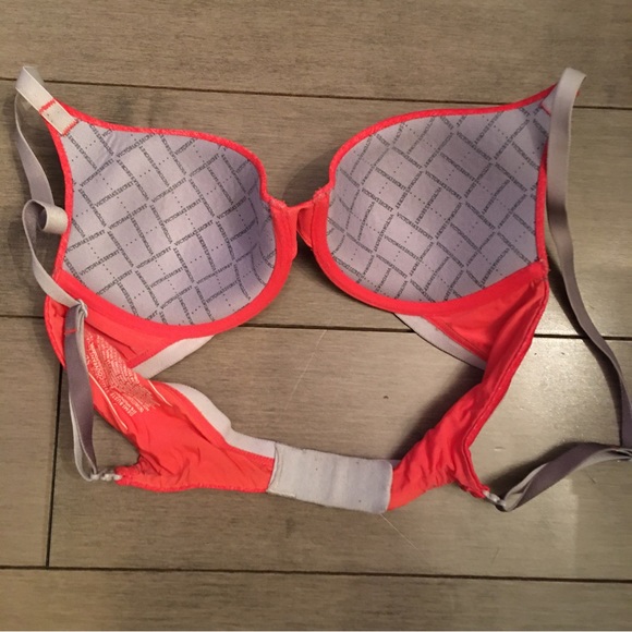 3for$30 VICTORIA SECRET LADIES BRA - 32A RED/ORANGE - GREAT CONDITION - Picture 2 of 3
